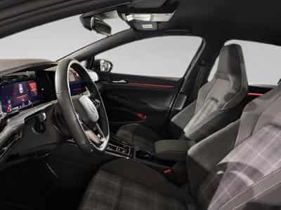 VW Golf 2.0 TDI VIII GTD (2023) - Photo 4