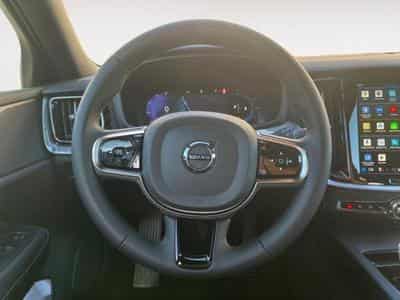 Volvo V60 B4 Plus Dark / Diesel (2023) - Photo 12