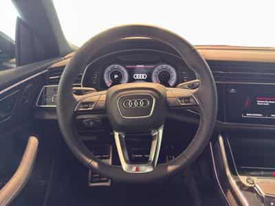 Audi Q8 SUV quattro Exclusive color (2025) - Photo 12