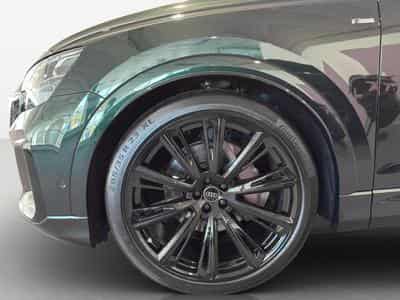 Audi Q8 SUV quattro Exclusive color (2025) - Photo 7