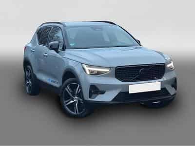 Volvo XC40 (2025) - Photo 2