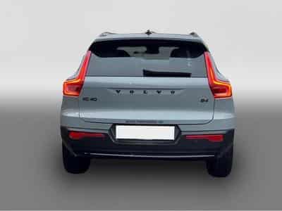 Volvo XC40 (2025) - Photo 5