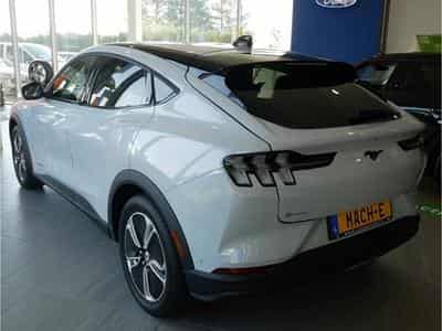 Ford Mustang Mach-E Base 72kWh Standard Range LFP 269ch/198kW - A1 (2025) - Foto 3