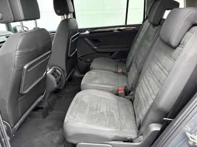 VW Touran R-LINE (2025) - Photo 12