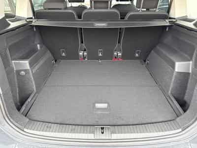 VW Touran R-LINE (2025) - Photo 7