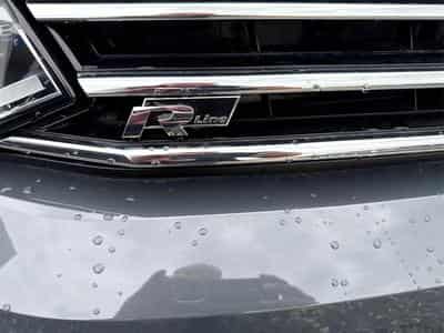 VW Touran R-LINE (2025) - Photo 9