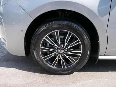 VW T7 Life 2.0 TDI (2025) - Foto 3