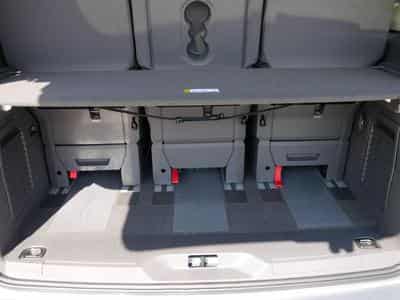 VW T7 Life 2.0 TDI (2025) - Foto 7