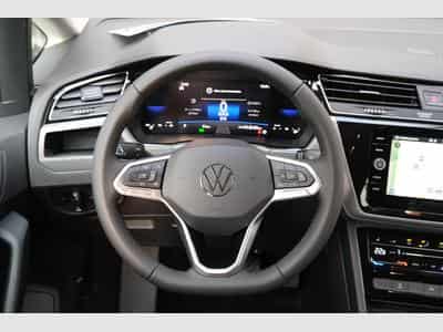 VW Touran 1.5 TSI DSG (2025) - Photo 10