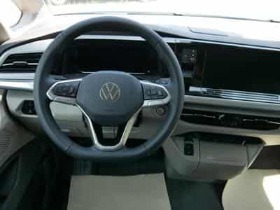 VW T7 Life 2.0 TDI (2025) - Foto 13