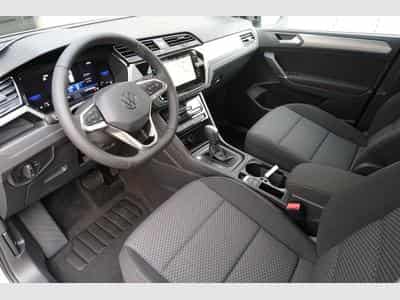 VW Touran 1.5 TSI DSG (2025) - Photo 13