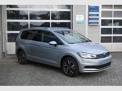 VW Touran 1.5 TSI DSG (2025) - Photo 3