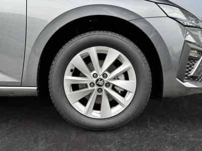 Skoda Scala 1,0 TSI DSG (2025) - Foto 8