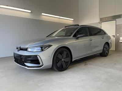 VW Passat Variant R-Line (2026) - Photo 1