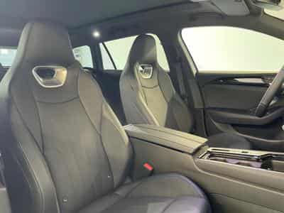 VW Passat Variant R-Line (2026) - Photo 15