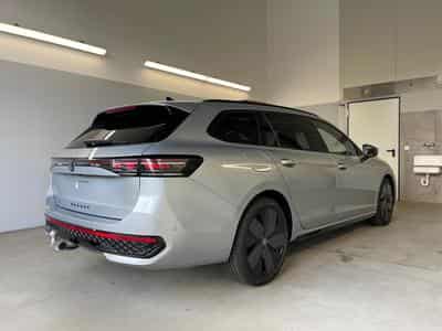 VW Passat Variant R-Line (2026) - Photo 4