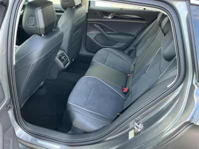 VW Passat Variant Elegance (2026) - Photo 15