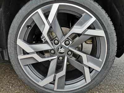 Skoda Karoq Sportline (2025) - Photo 4