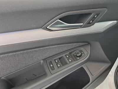 VW Golf Variant 1.5 eTSI 110 kW Life (2026) - Photo 11