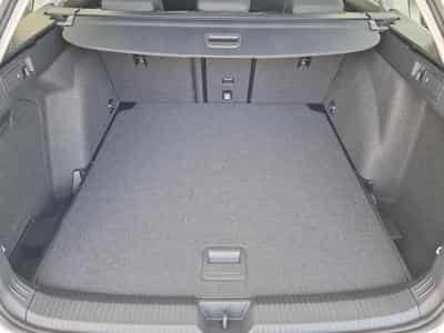 VW Golf Variant 1.5 eTSI 110 kW Life (2026) - Photo 8