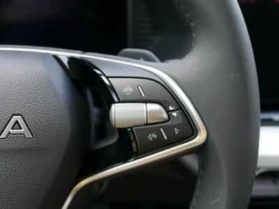 Skoda Octavia Selection (2025) - Photo 13