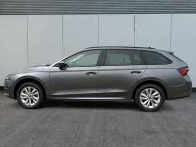 Skoda Octavia Selection (2025) - Photo 2