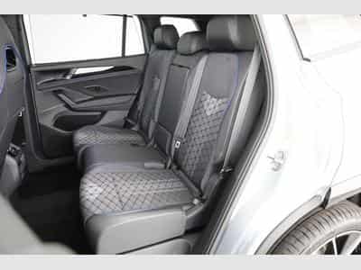 VW Tayron 2.0 TDI 142 kW 4Motion R-Line (2025) - Photo 11