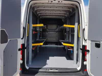 VW Crafter 35 L3H2 2.0 (2023) - Foto 10