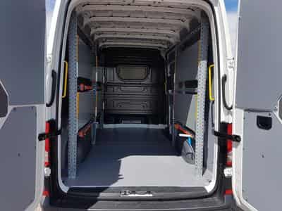 VW Crafter 35 L3H2 2.0 (2023) - Foto 11