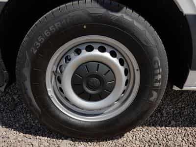 VW Crafter 35 L3H2 2.0 (2023) - Foto 7