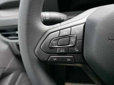 VW T7 L1H1 (2026) - Foto 11