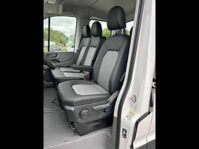 VW Crafter 35 2.0 TDI (2025) - Photo 5