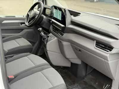 VW T7 Transporter L1 2.0 (2025) - Photo 5