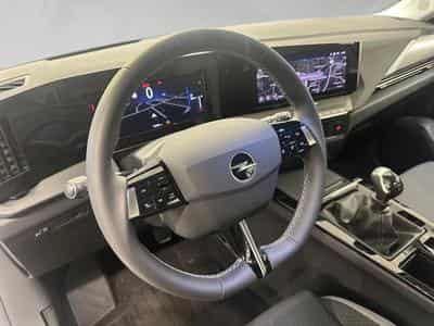 Opel Astra 1.2 L EDITION (2023) - Photo 3