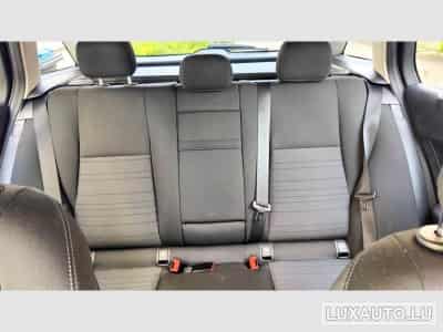 Mercedes C 300 e T (2021) - Photo 8