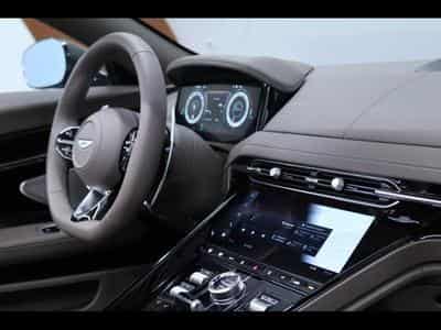 Aston-Martin DB12 V8 VOLANTE (2024) - Photo 15