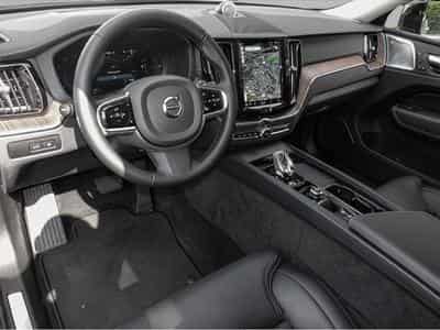 Volvo XC60 (2024) - Photo 4