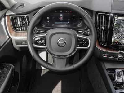 Volvo XC60 (2024) - Photo 6