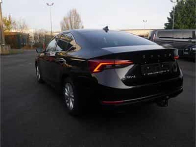 Skoda Octavia 2.0TDI Ambition M6 115CV (2020) - Foto 3