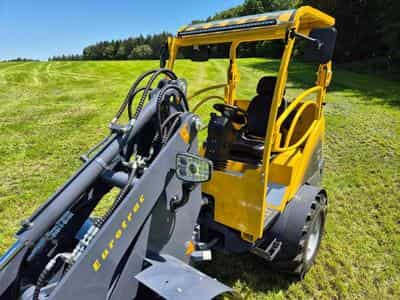 Eurotrac F25 (2024) - Foto 5