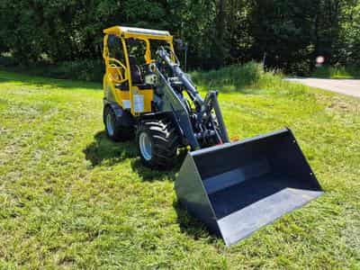 Eurotrac F25 (2024) - Foto 6