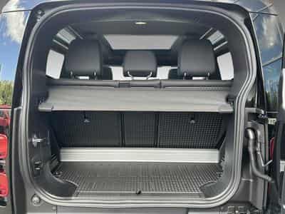 Land-Rover Defender D250  90 X-Dynamic SE LUFTFAHRWERK AHK BLACK PACK PANORAMADA (2025) - Photo 11