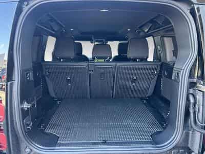 Land-Rover Defender D250 110 X-Dynamic SE +Winterpaket +Meridian-Soundsystem (2025) - Photo 11