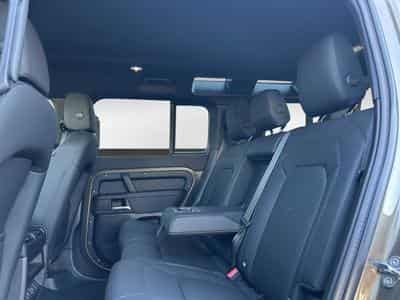 Land-Rover Defender D250 110 X-Dynamic SE +Winterpaket +Meridian-Soundsystem (2025) - Photo 8