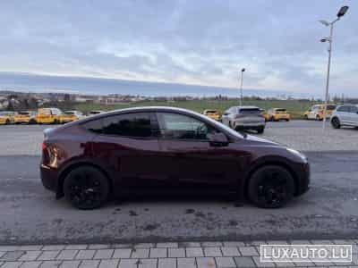 Tesla Model Y Long Range with Tow Hitch (2024) - Foto 3