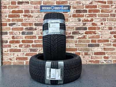 Pneus 225/45 R19 96V (2026) - Foto 1