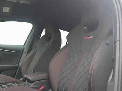 Skoda Octavia RS (2025) - Photo 10