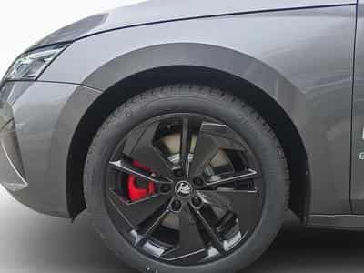 Skoda Octavia RS (2025) - Photo 8