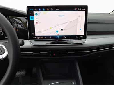 VW Golf Life (2025) - Photo 15