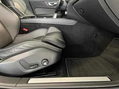 Volvo V60 R-Design (2021) - Foto 13